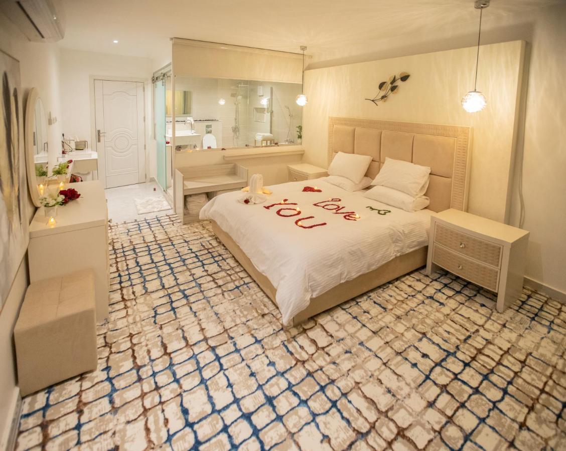 Rosa Bella Apartment Nizwa Bagian luar foto