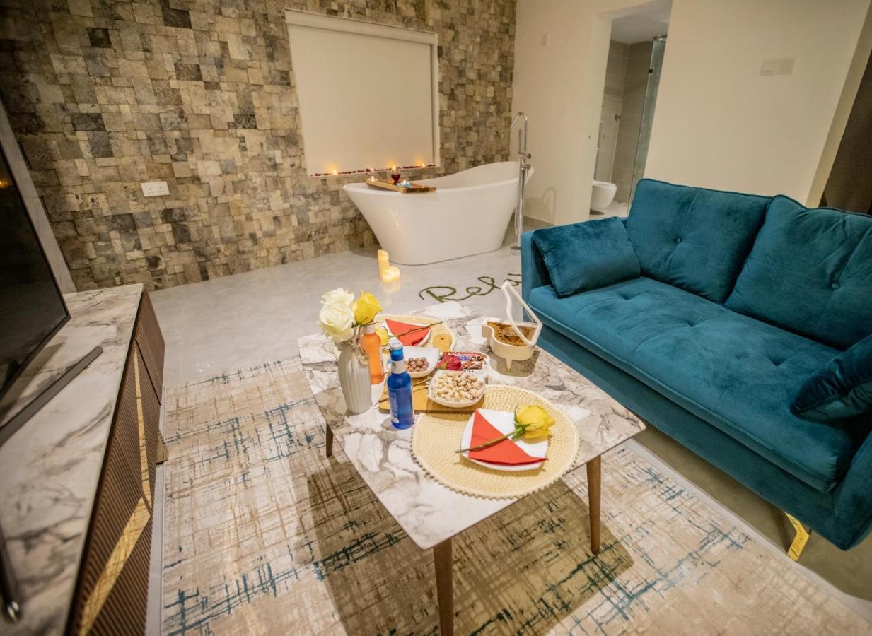 Rosa Bella Apartment Nizwa Bagian luar foto